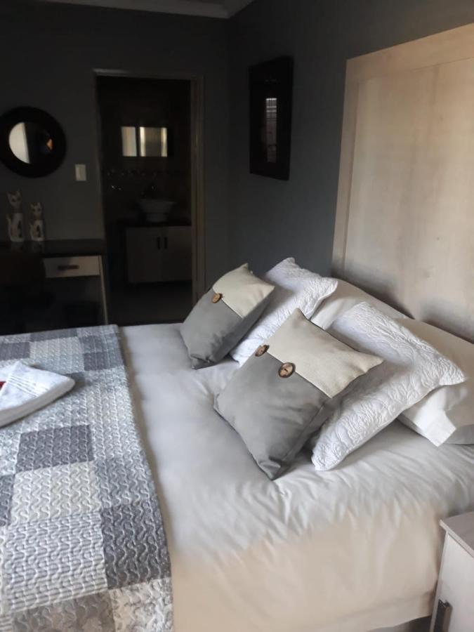 Terrace Lofts Hotel Standerton Buitenkant foto
